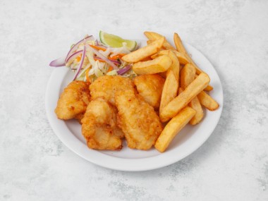 FishPakoraWithChips.jpg